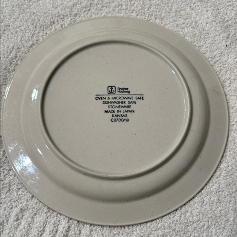 AnchorHocking Noritake Cream Stoneware Dish